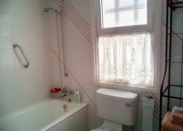 Limnaria West Park Apartamento *