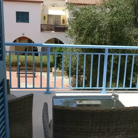 Limnaria West Park Apartmán