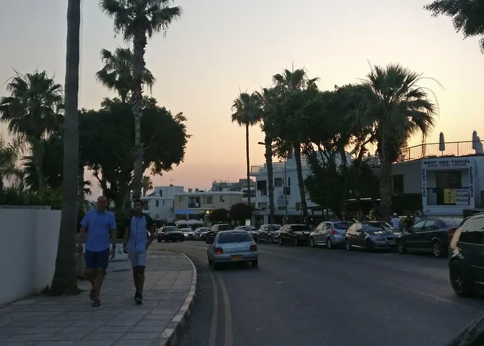 Limnaria West Park Apartmán